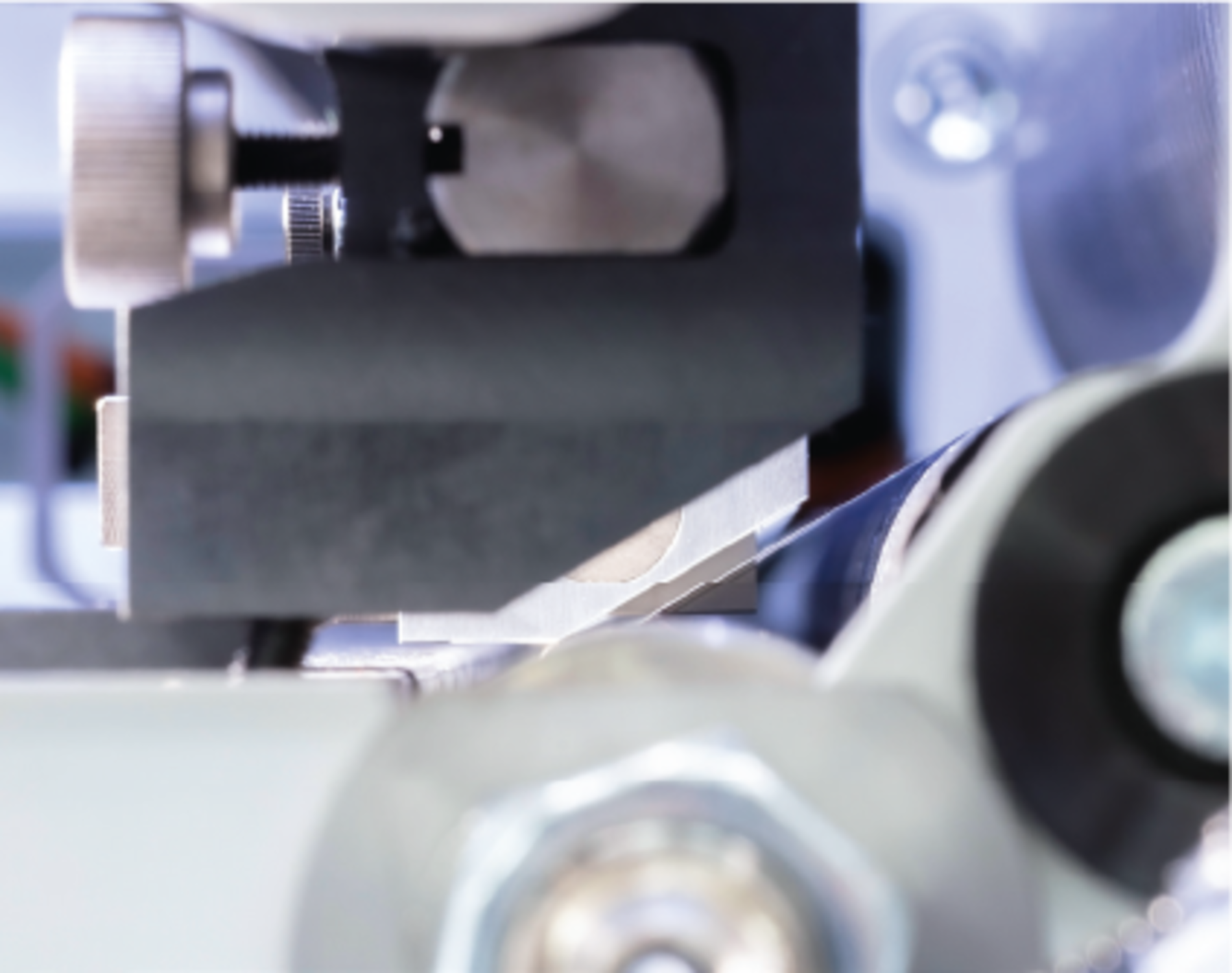 High precision straight cut